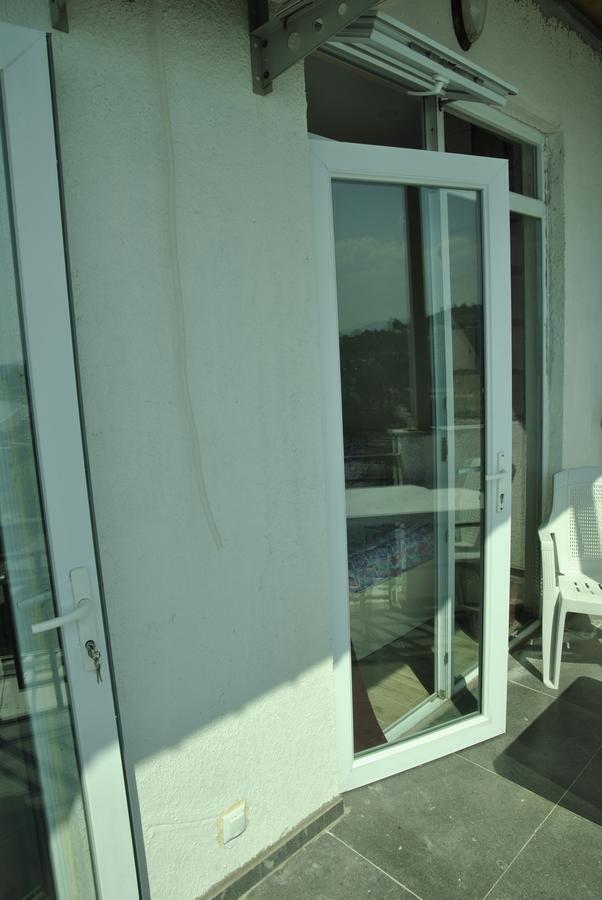 The View Apartment マヒンジャウリ エクステリア 写真